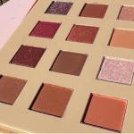 لوحة ظلال العيون