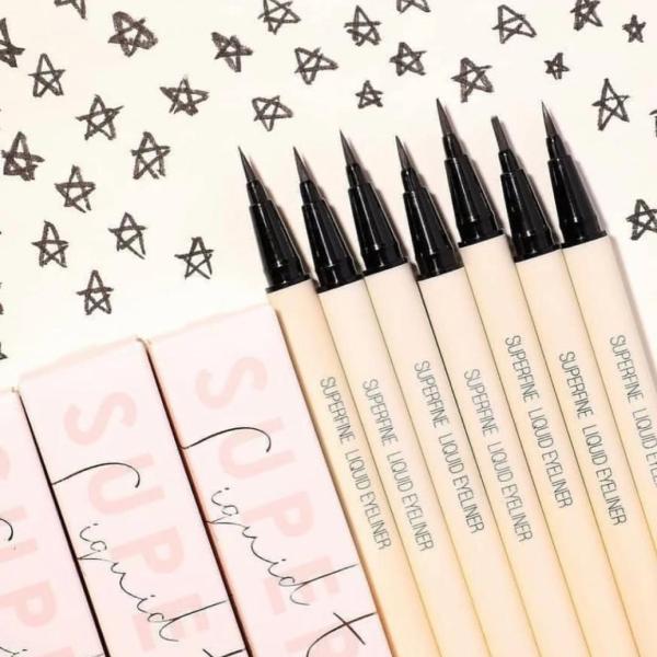 آيلاينر سائل فائق الدقة